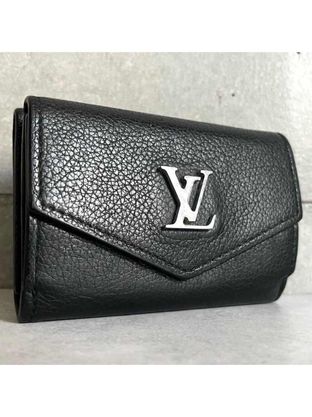 Louis Vuitton Portefeuille Lock Mini Trifold Wallet Leather